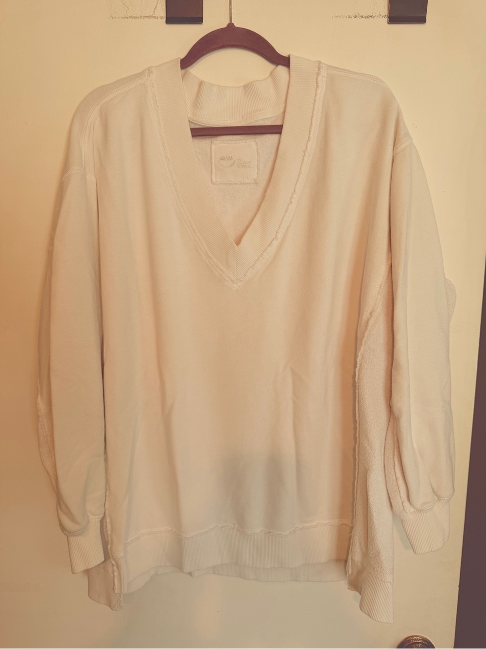 Aerie Vacay Everyday V-Neck Sweatshirt - Medium White